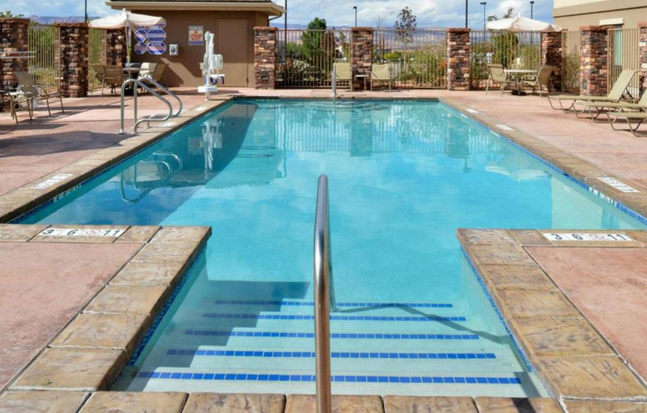 Holiday Inn Express & Suites Page - Lake Powell Area By Ihg Eksteriør bilde
