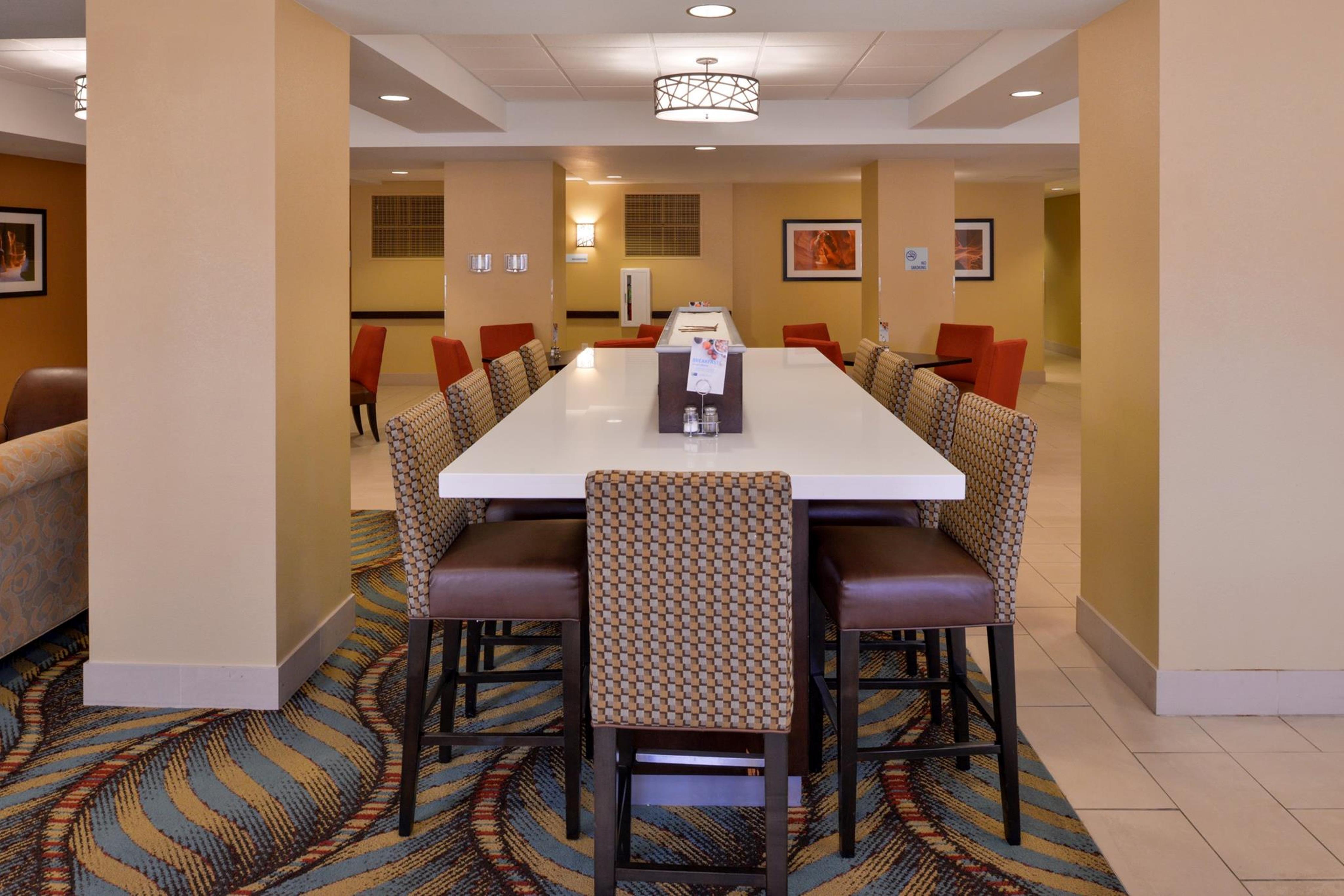 Holiday Inn Express & Suites Page - Lake Powell Area By Ihg Eksteriør bilde