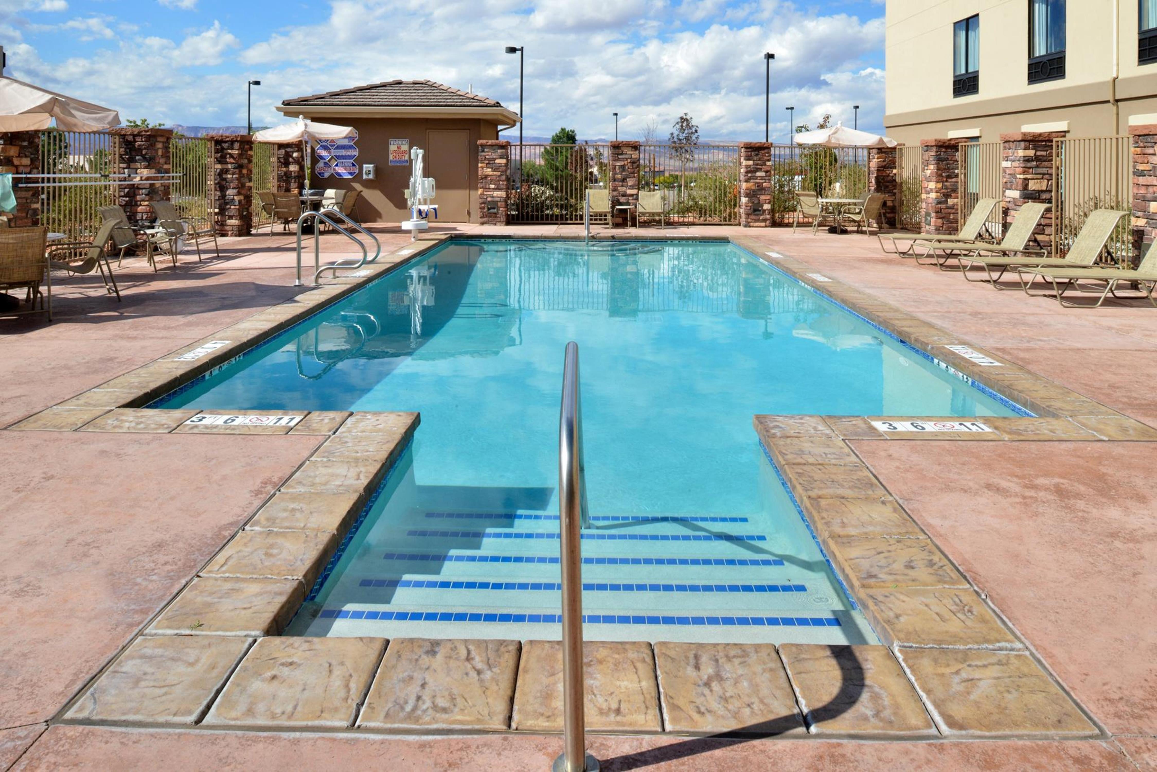 Holiday Inn Express & Suites Page - Lake Powell Area By Ihg Eksteriør bilde