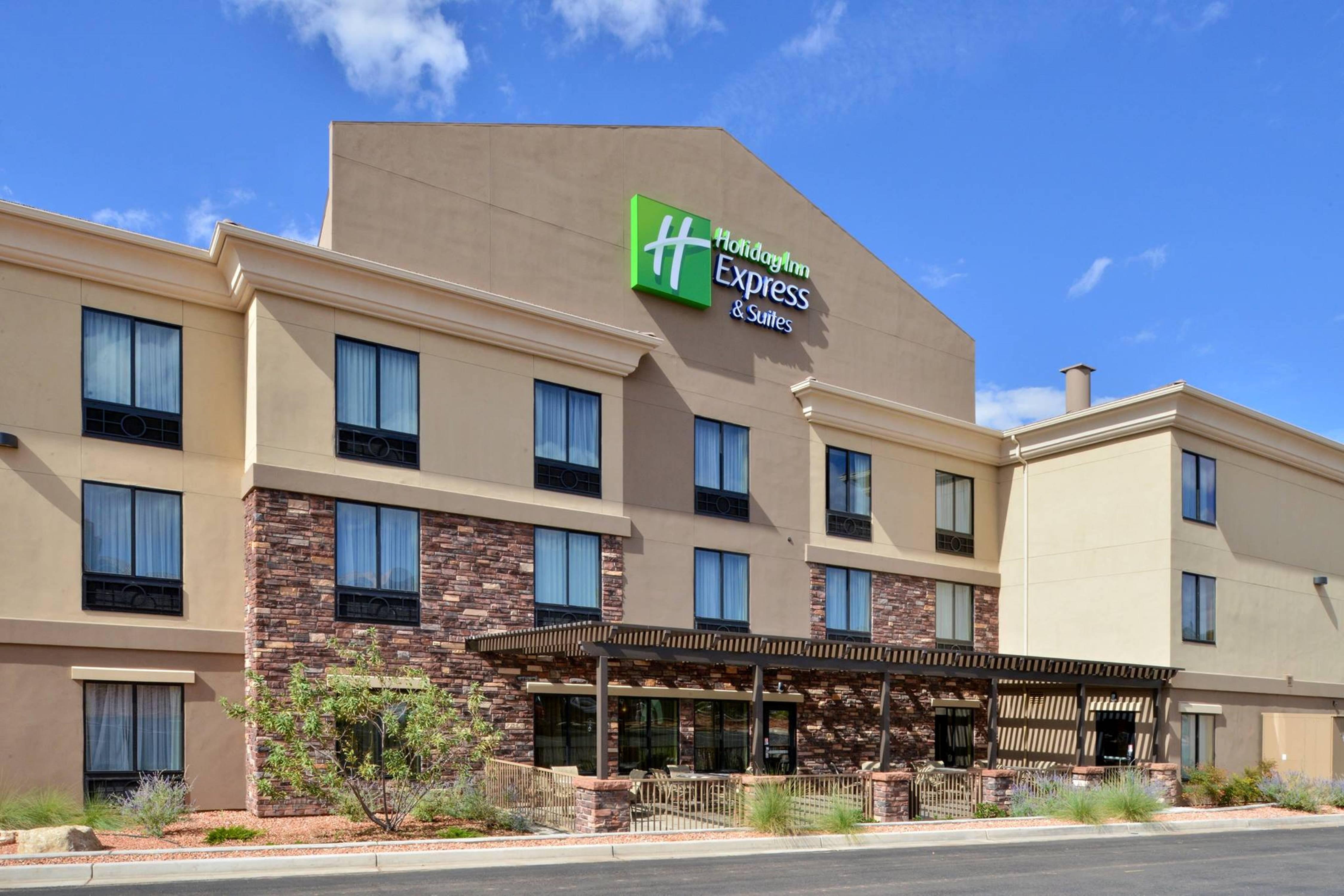 Holiday Inn Express & Suites Page - Lake Powell Area By Ihg Eksteriør bilde