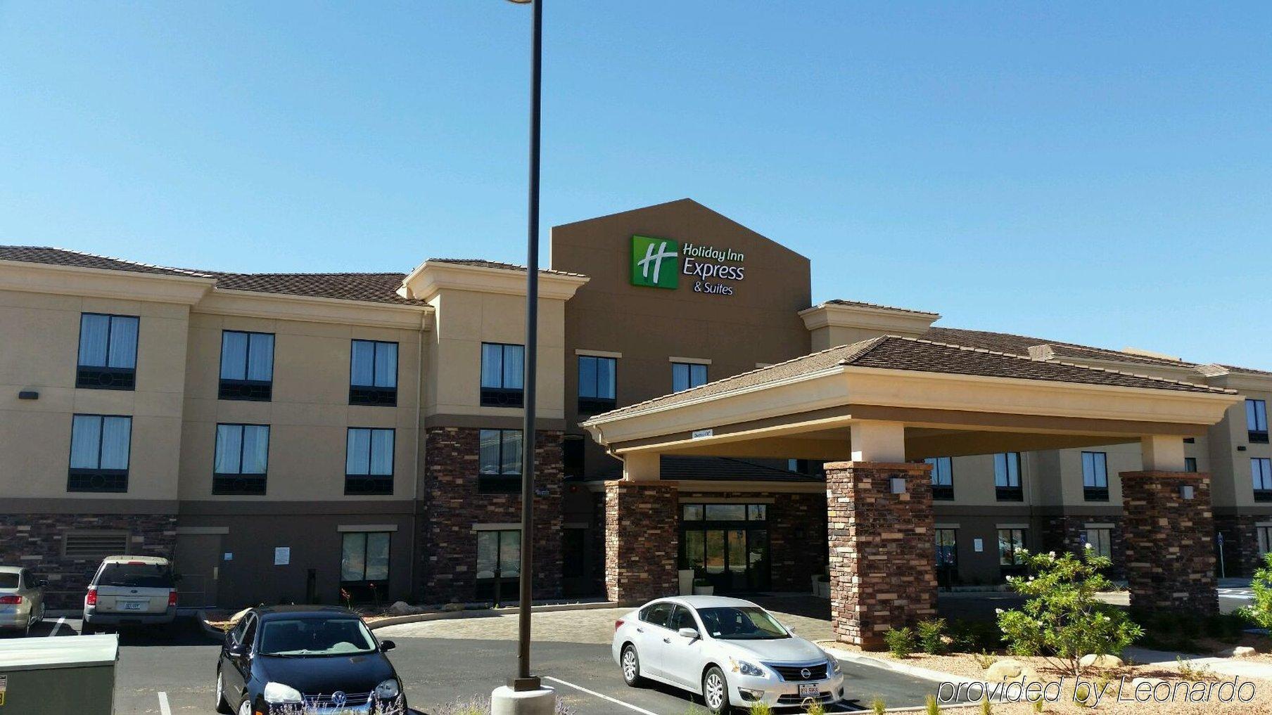 Holiday Inn Express & Suites Page - Lake Powell Area By Ihg Eksteriør bilde